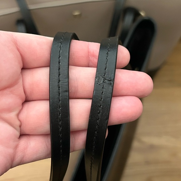 Black Kate Spade Zip Tote - Picture 4 of 8